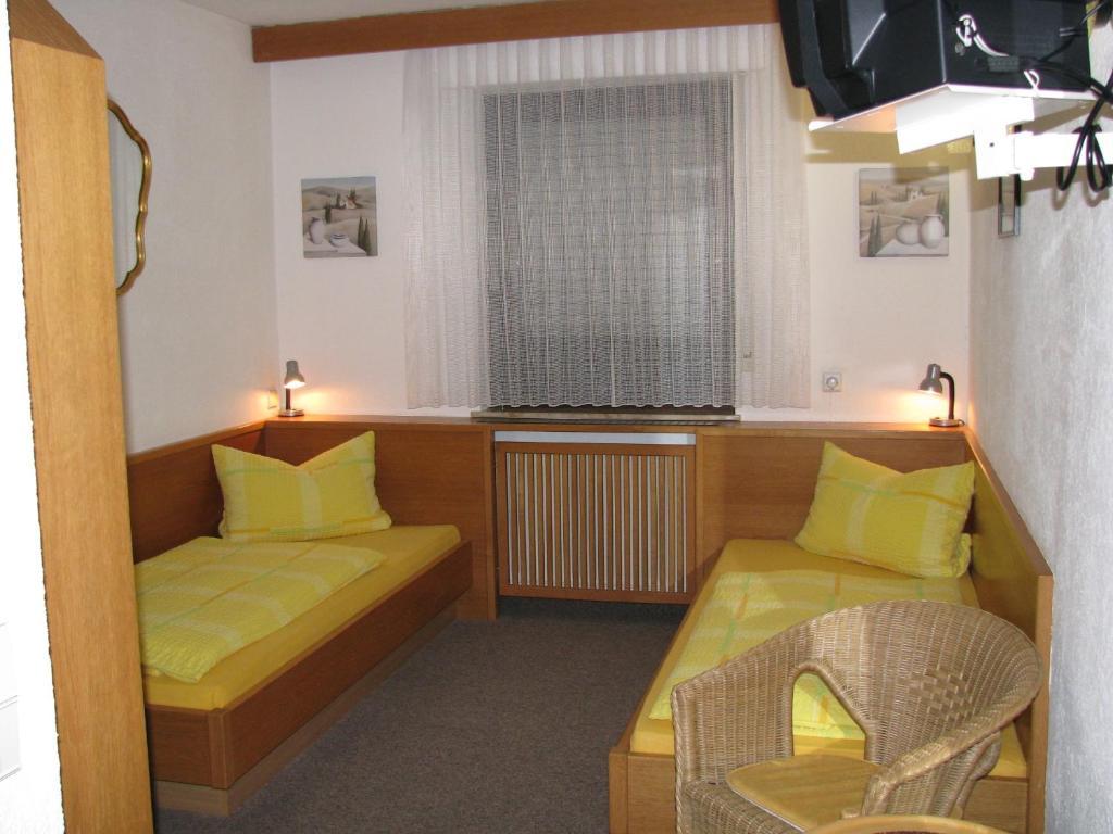 Hotel Erzhausener Hof Экстерьер фото